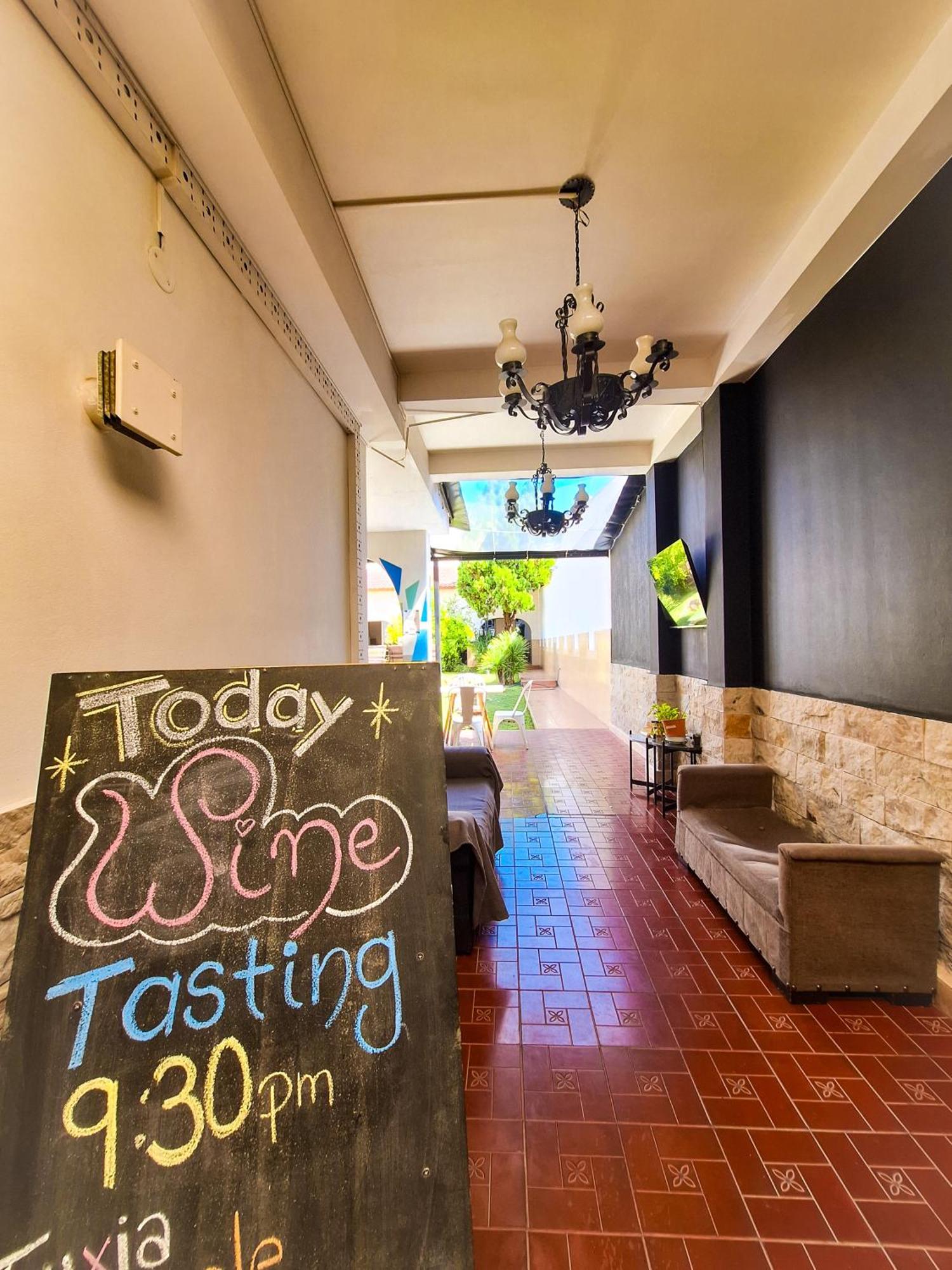 Fuxia House Hostel Mendoza Dış mekan fotoğraf