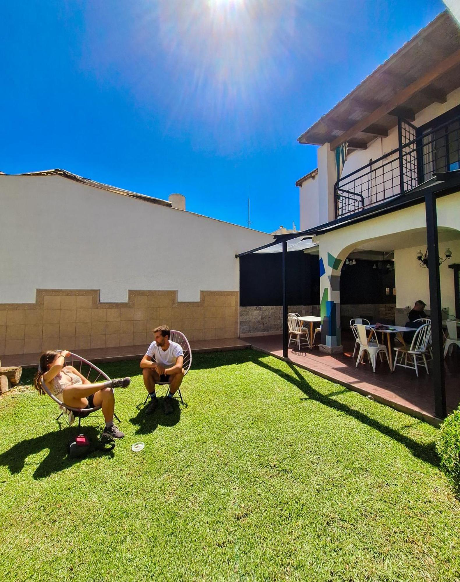 Fuxia House Hostel Mendoza Dış mekan fotoğraf