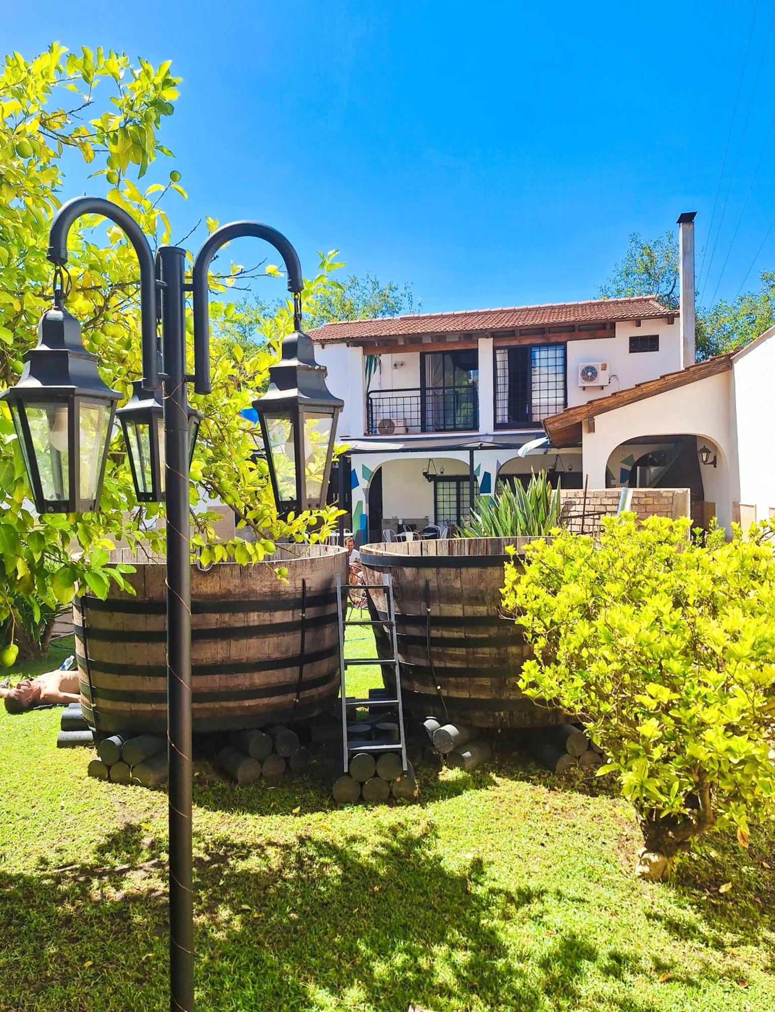 Fuxia House Hostel Mendoza Dış mekan fotoğraf