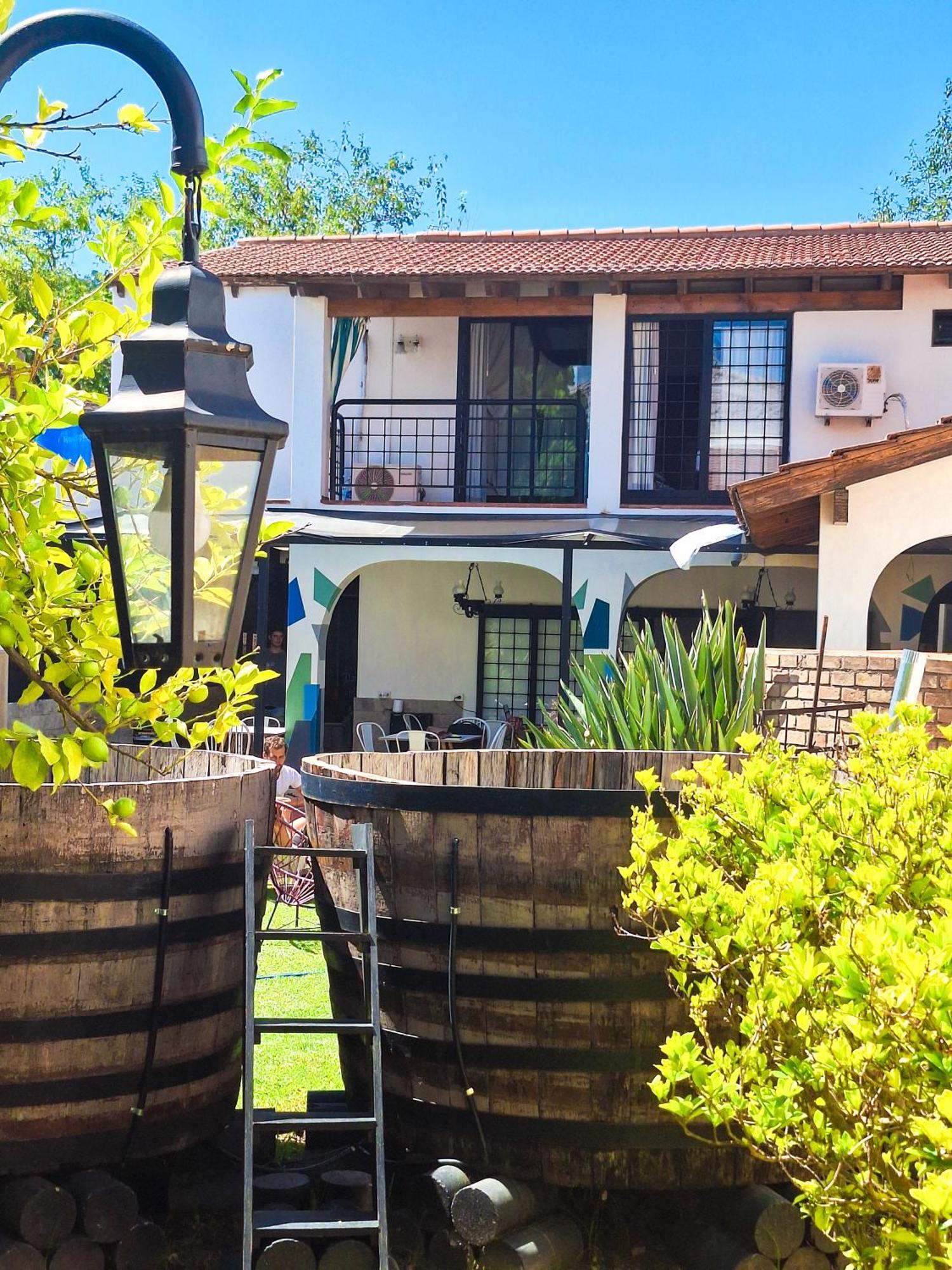 Fuxia House Hostel Mendoza Dış mekan fotoğraf